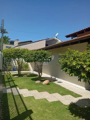 <strong>Casa -  Centro</strong>