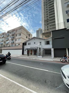 <strong>Casa Comercial na Rua 3000</strong>