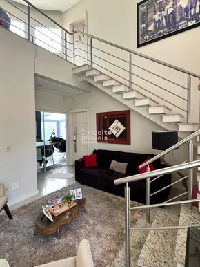 <strong>Casa de dois andares em Itajaí</strong>