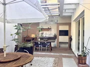 <strong>Casa de Alto Padrão com 5 Quartos - Praia dos Amores</strong>