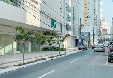 <strong>Loja comercial no edifício Skyline - Pioneiros Cópia</strong>