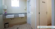 <strong>Prédio comercial com terreno para ocupar ou construir</strong>