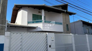 <strong>Conceito Imóveis Aluga e Vende  Sobrado no Bairro Nações</strong>