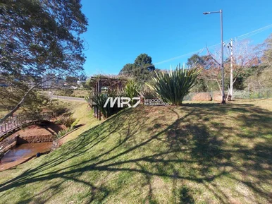 Condomínio Vale Do Vinhedos- Casa Térrea - 3 Suites