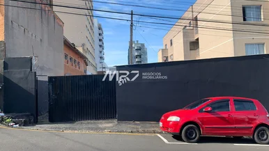<strong>Terreno com Estacionamento/Lava-car no Centro</strong>