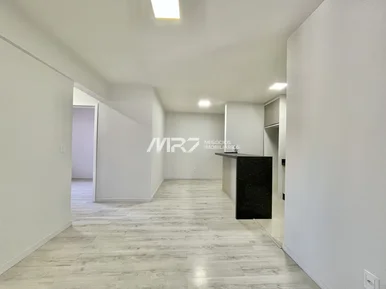 Edificio Leonardo Da Vinci - Apartamento 2 Quartos - Centro