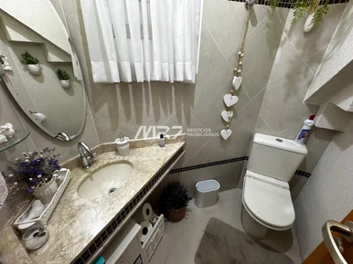 Sobrado/triplex No Jardim Carvalho