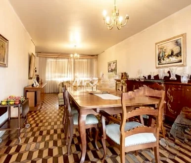 Casa Comercial Equina - Rua Emilio De Menezes - Vila Estrela