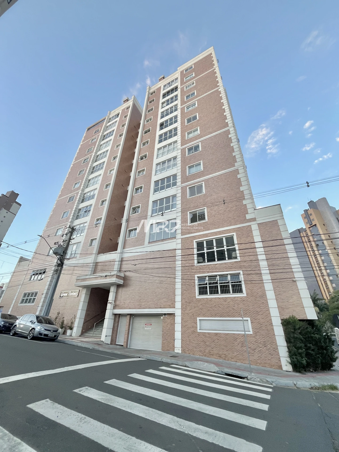 Edifício Gran Torino - Apartamento Garden 3 Suítes - Centro