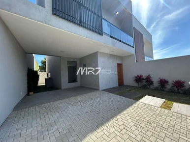 Amplo Sobrado No Jardim América - 3 Suítes.