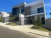 <strong>Amplo Sobrado no Jardim América - 3 suítes.</strong>