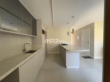 Sobrado à Venda No Condomínio Giardino Montemerano