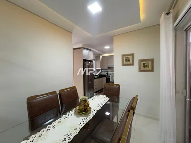 Sobrado Semimobiliado No  Bairro órfãs - 3 Quartos