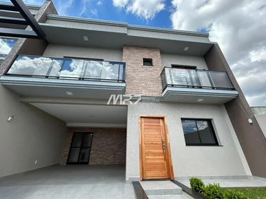 Sobrado No Jardim Carvalho - 3 Suítes