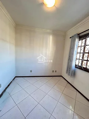 Casa Residencial A Venda Na Praça Duque De Caxias