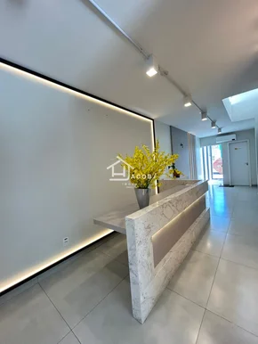 Imóvel Comercial Para Locação No Centro