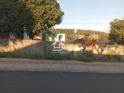 <strong>CASA COM TERRENO À VENDA NO JARDIM PARAÍSO</strong>