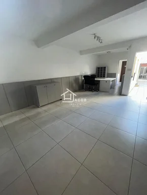 Sala Comercial Para Locação No Centro