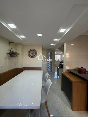 Sobrado Triplex à Venda- No Nova Rússia