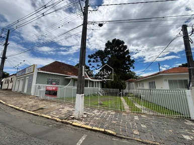 <strong>Terreno urbano com ponto comercial e casa em alvenaria</strong>