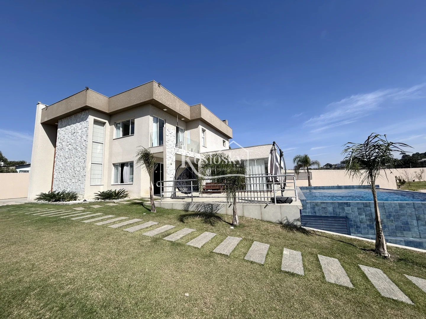 <strong>Casa de alto padrão em Palmeira</strong>