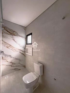 Casa Em Condomínio Com Piscina