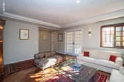 <strong>Casa espetacular no Hugo Lange 465m²</strong>