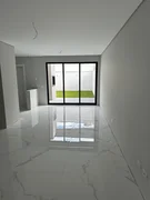 <strong>Sobrado Padrão</strong>&nbsp;<small>(3 dormit&oacute;rios sendo 3 su&iacute;tes)</small>