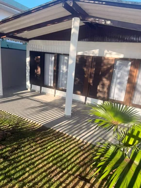 <strong>Conceito Imóveis Vende  Casa Praia de Leste</strong>