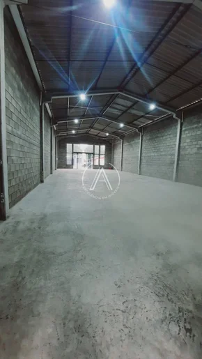 <strong>Armazém/Barracão</strong> ()