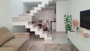 <strong>Sobrado à Venda</strong>