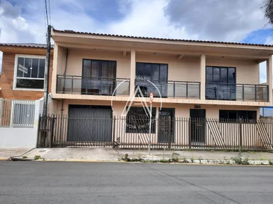 <strong>Sobrado a Venda - Locação Apartamento Piso Superior</strong>