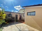 <strong>Casa Padrão</strong>&nbsp;<small>(3 dormit&oacute;rios)</small>