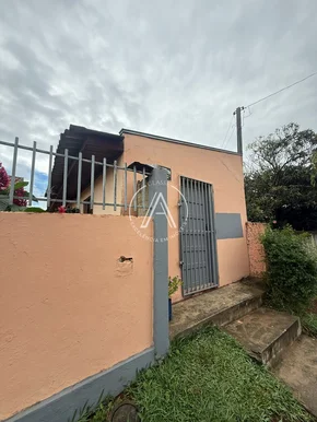 <strong>Casa Padrão</strong>&nbsp;<small>(2 dormit&oacute;rios)</small>