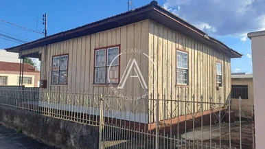 <strong>Casa Padrão</strong>&nbsp;<small>(4 dormit&oacute;rios)</small>