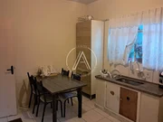 <strong>Casa Padrão</strong>&nbsp;<small>(4 dormit&oacute;rios sendo 1 su&iacute;te)</small>
