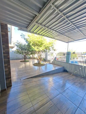 Casa Em Olarias Com Ponto Comercial