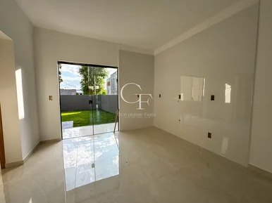 Linda Casa Com Suite E Terreno