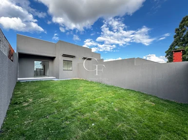 Linda Casa Com Suite E Terreno