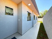 <strong>Casa com 3 quartos sendo um suíte</strong>