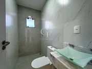 <strong>Casa com 3 quartos sendo um suíte</strong>