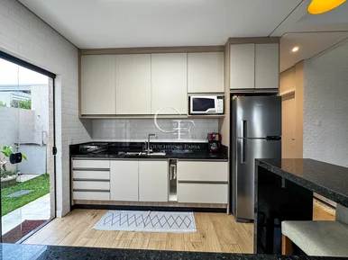 Sobrado Na Vila Marina. Prox. Avenida Carlos Cavalcanti