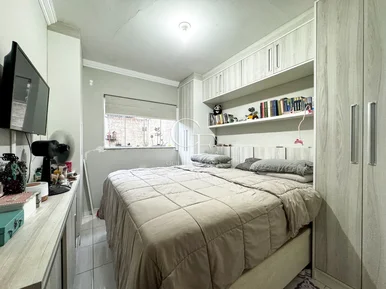 Casa Com 3 Quartos Sendo Uma Suíte