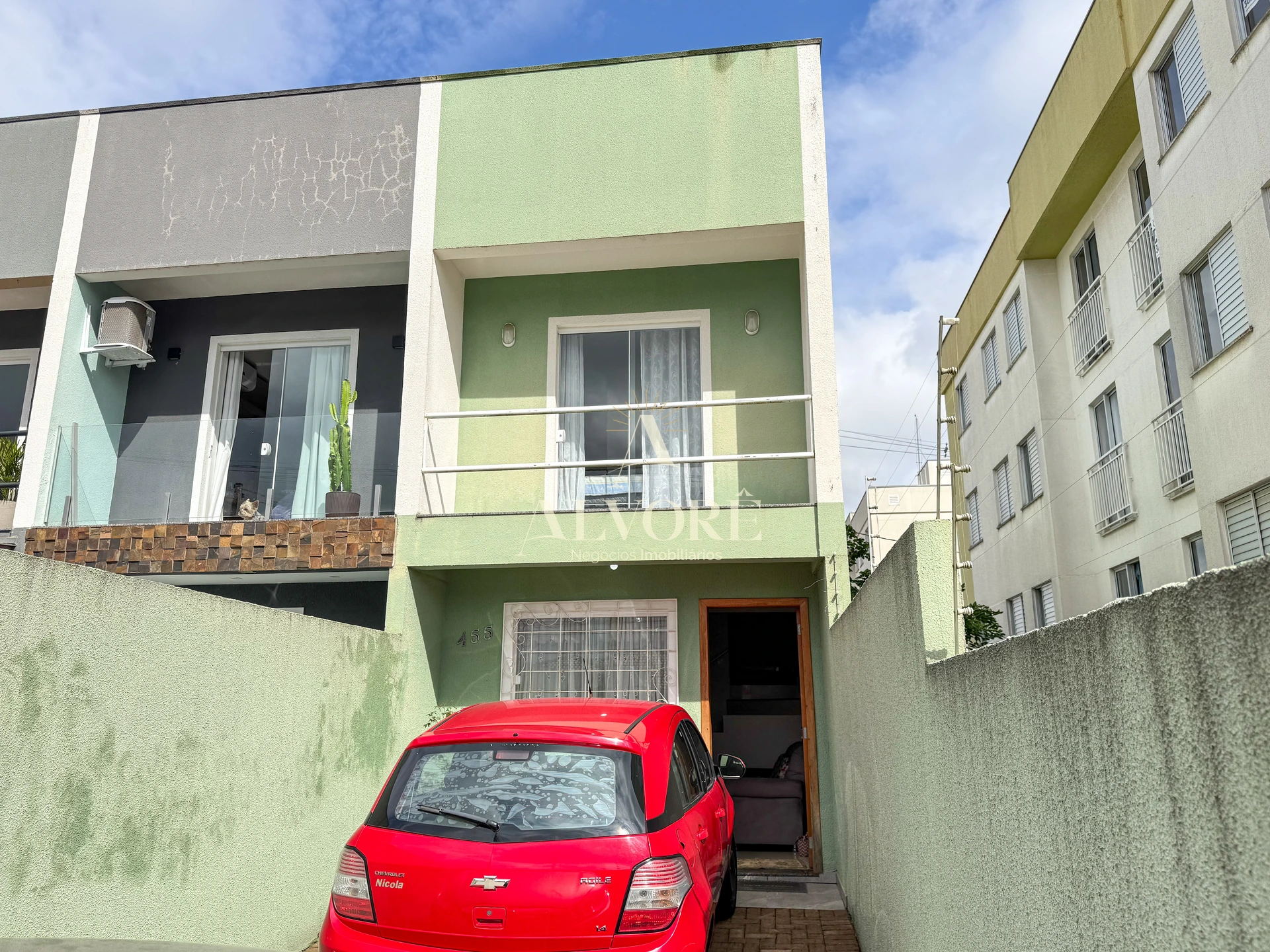 Sobrado Bairro órfãs