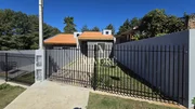 <strong>Casa nova com 3 dormitórios e amplo terreno | Uvaranas/Tarobá</strong>