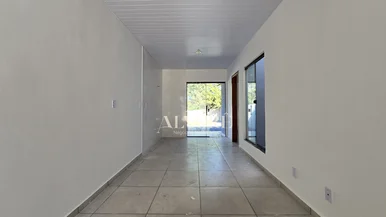 Casa Nova Com 3 Dormitórios E Amplo Terreno | Uvaranas/tarobá