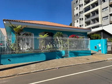 Casa Semimobiliada Com 5 Quartos E 3 Suítes No Estrela
