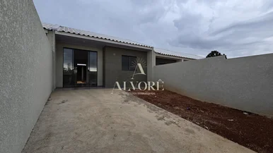 Casa Com 2 Quartos E Edícula No Terraliz
