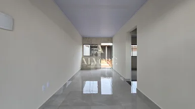 Casa Com 2 Quartos E Edícula No Terraliz