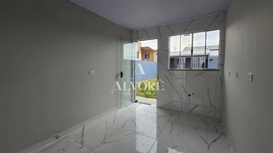 Casa Com Amplo Terreno E Edícula No Terraliz